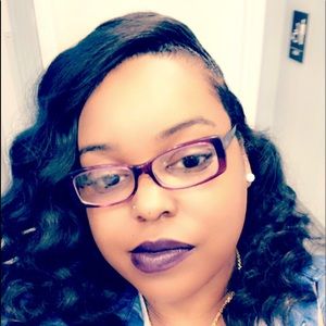 Meet your Posher, Artisha